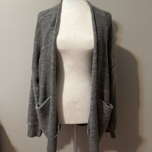 Urban Outfitters Gray Open-Knit Cardigan - Size M